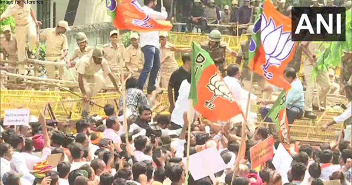 BJP holds massive protest against Rajasthan govt for cattle deaths due to Lumpy disease